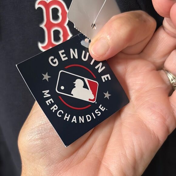 NWT MLB Boston Red Socks Graphic Crop Top Hoodie Size Small - Picture 6 of 8